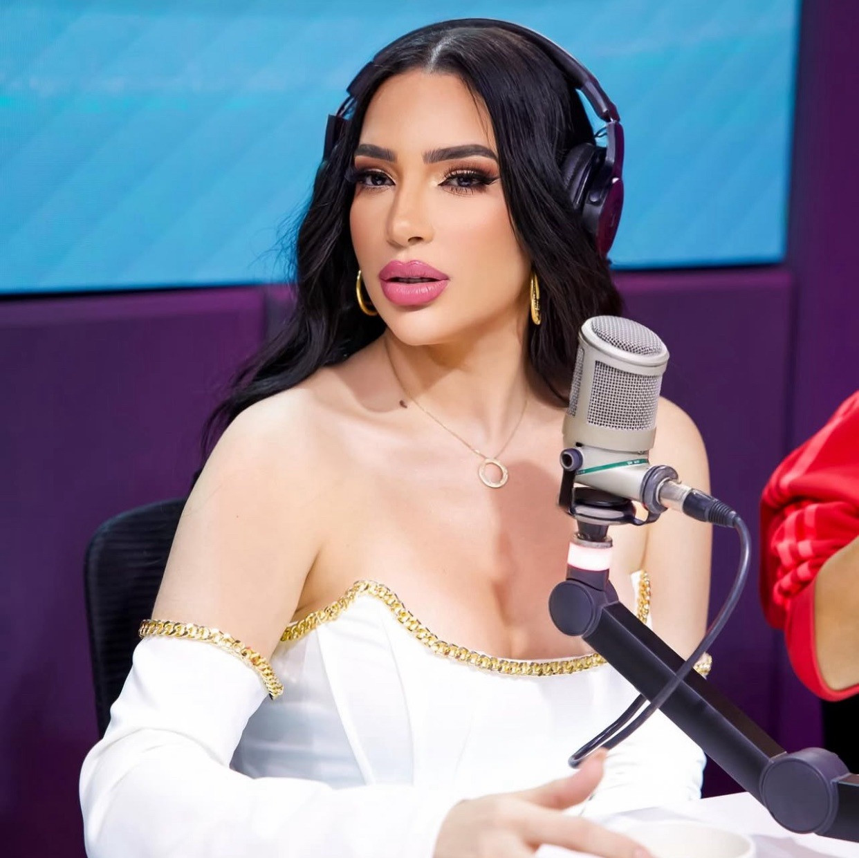 Amelia Alcántara responde a quién quiere más, si a Alofoke o a Luinny